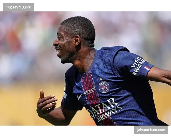 巴黎小将杜埃内维斯迅速成长 中场更新换代进行时