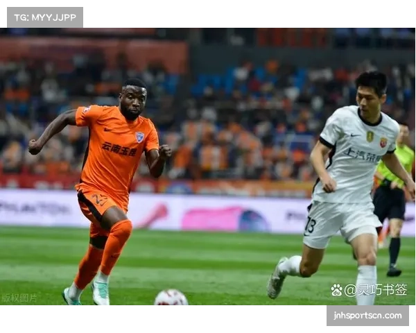 VAR判罚争议持续发酵 裁判决策成比赛重要变量 VAR判罚争议持续发酵 裁判决策成比赛重要变量